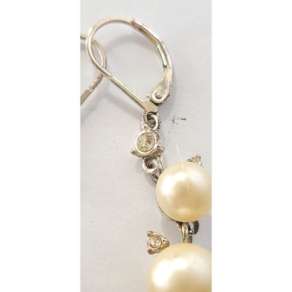 Vintage Dangling Faux Pearl Earrings - Picture 8 of 10